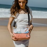 Besace artisanale rose à motifs photo et skate, faite main en France